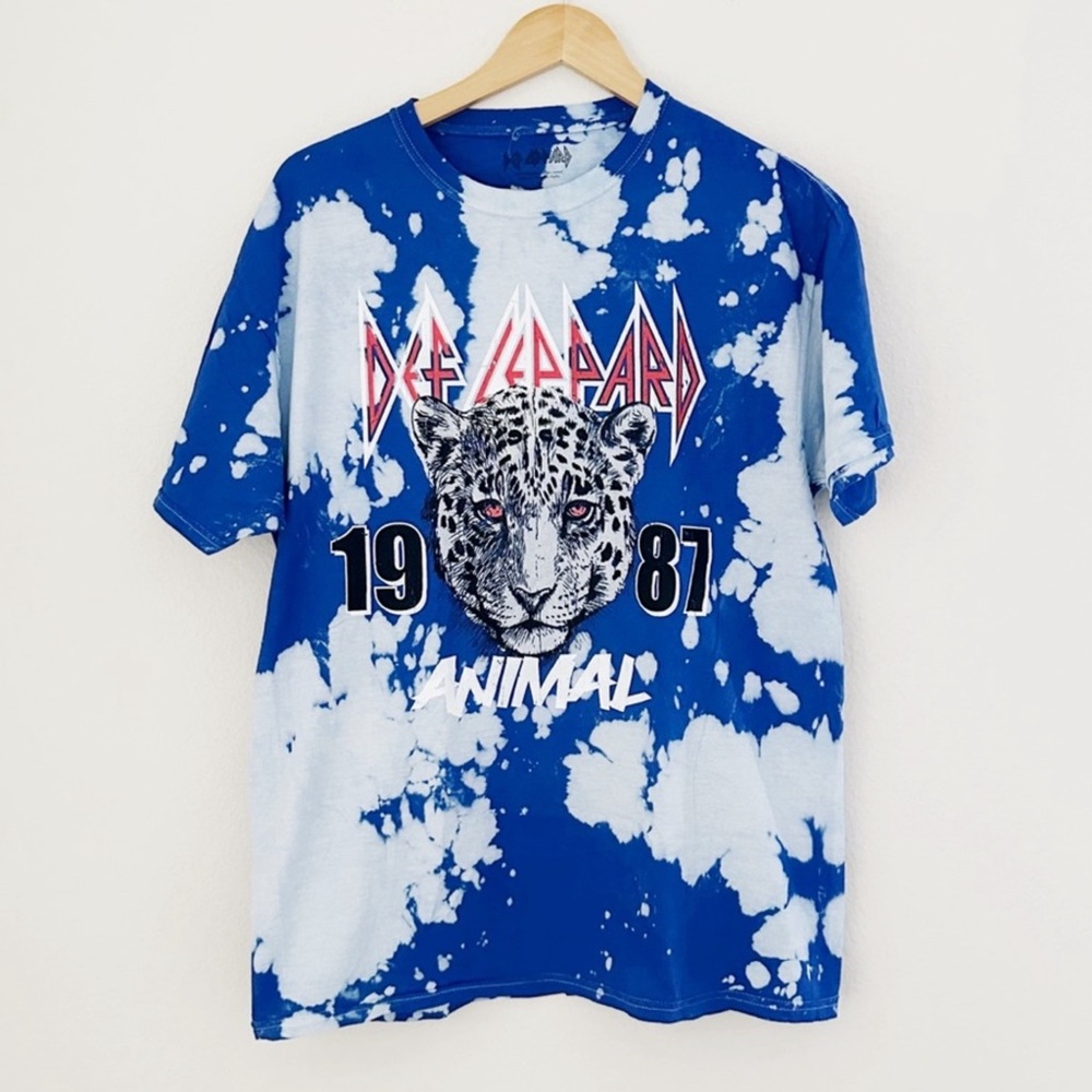 NWOT Def Leppard Tie Dye Animal Graphic Tee